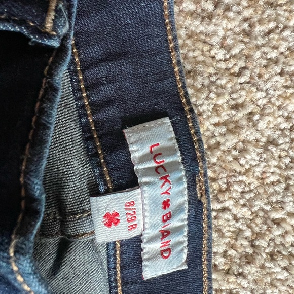 ⭐️ Firm Price ⭐️ Lucky brand sweet mid-rise dark wash - Picture 3 of 4